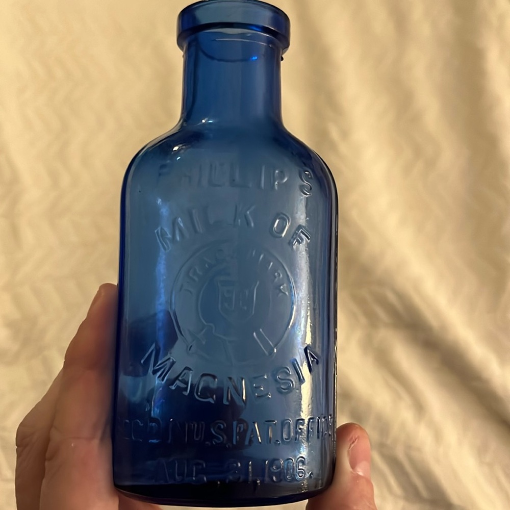 Phillips Blue Milk Of Magnesia 1906